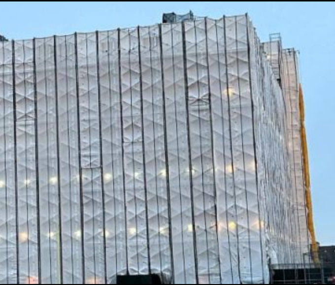 Scaffold Wrap Sheeting on Hospital Project