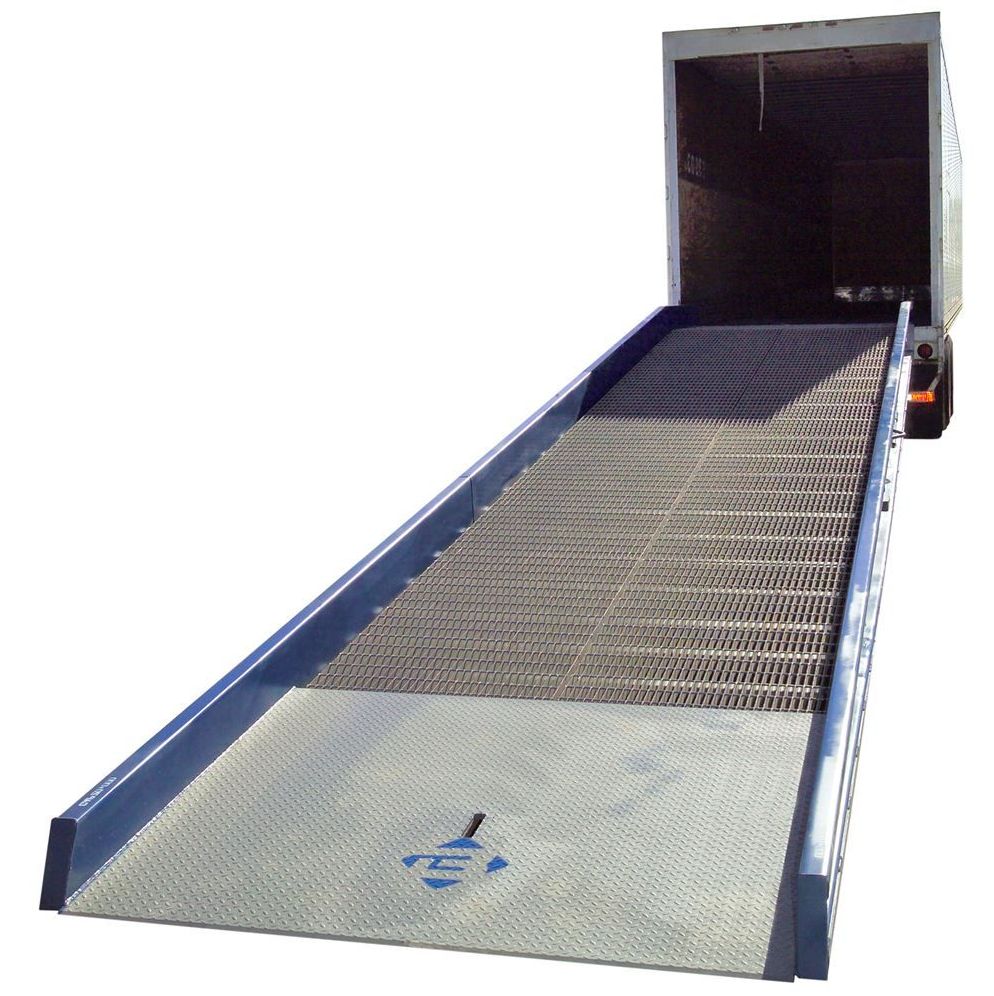 Spring Loaded Loading Dock Ramp Warehouse Loading Dock Ramps 25000 Lb Capacity